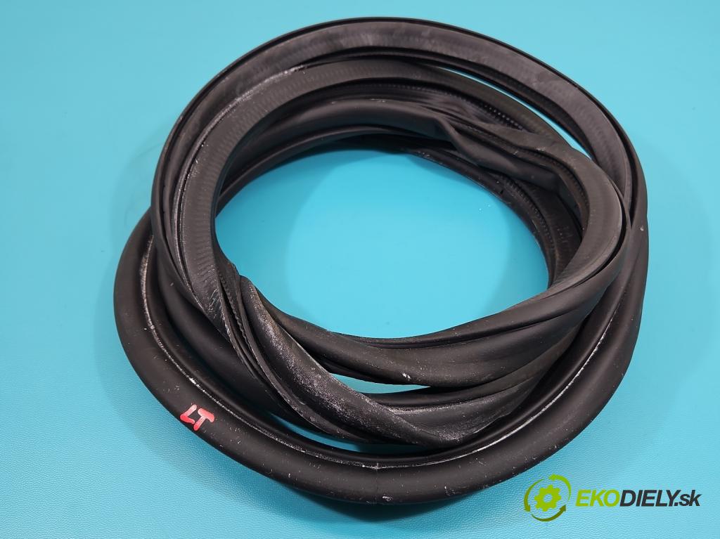 Vw Sharan II 2010-2022 2.0 tdi 177 hp automatic 130 kW 1968 cm3 5- Těsnění: dveře zadní levé 7N0867913F (Karoserie ostatní)