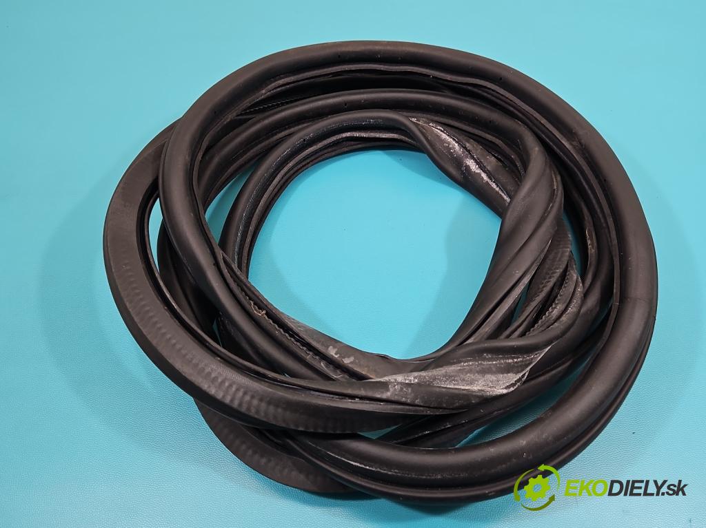 Vw Sharan II 2010-2022 2.0 tdi 177 hp automatic 130 kW 1968 cm3 5- Těsnění: dveře zadní pravé  (Karoserie ostatní)