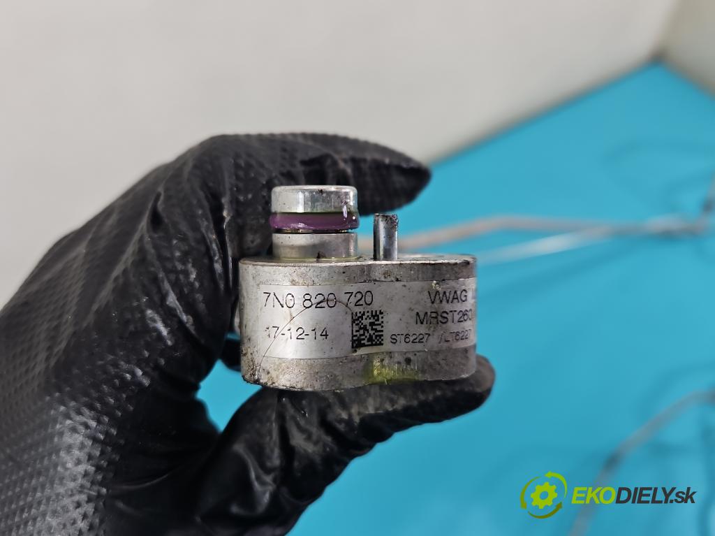 Vw Sharan II 2010-2022 2.0 tdi 177 hp automatic 130 kW 1968 cm3 5- trubka klíma 7N0820720
