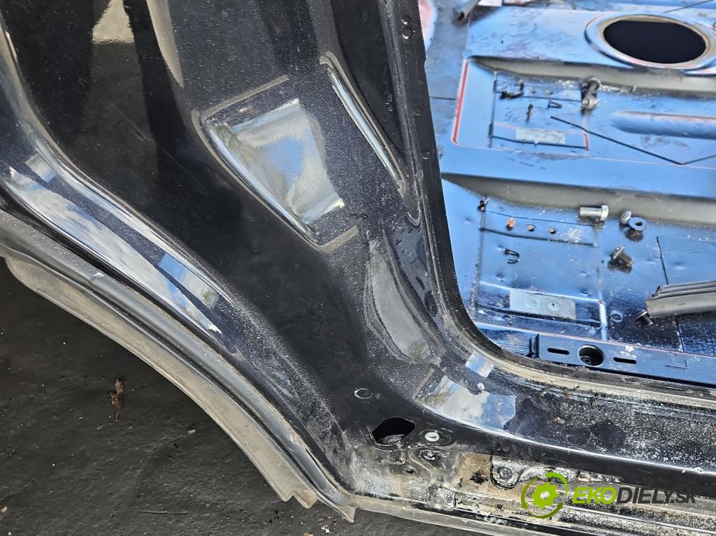 Vw Sharan II 2010-2022 2.0 tdi 177 hp automatic 130 kW 1968 cm3 5- práh pravý  (Karoserie ostatní)