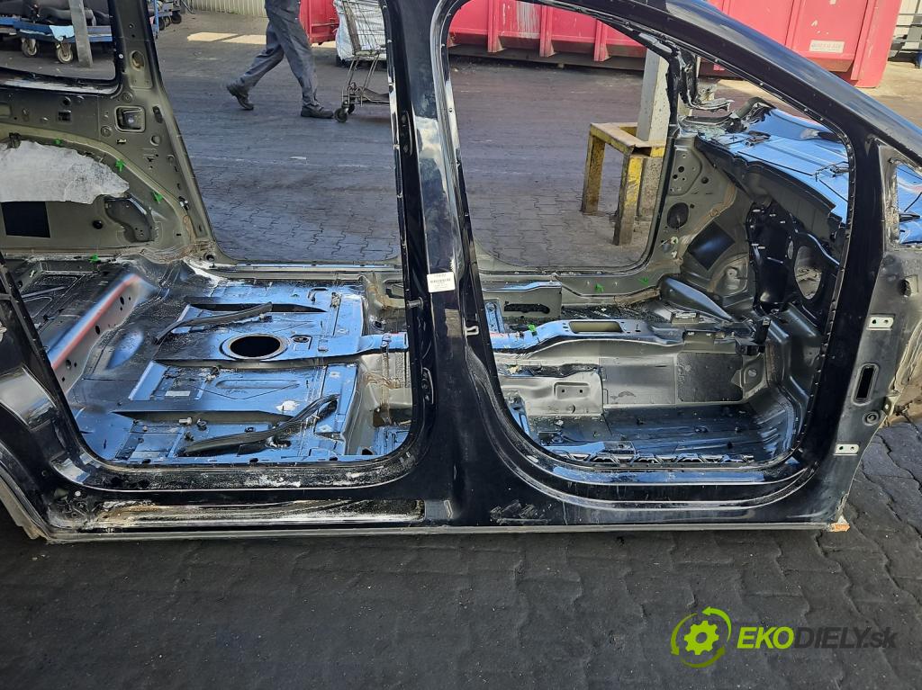 Vw Sharan II 2010-2022 2.0 tdi 177 hp automatic 130 kW 1968 cm3 5- práh pravý  (Karoserie ostatní)