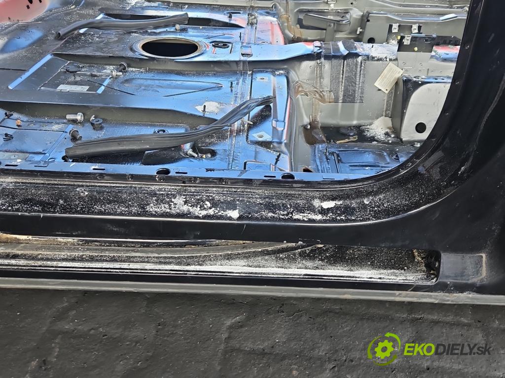 Vw Sharan II 2010-2022 2.0 tdi 177 hp automatic 130 kW 1968 cm3 5- práh pravý  (Karoserie ostatní)