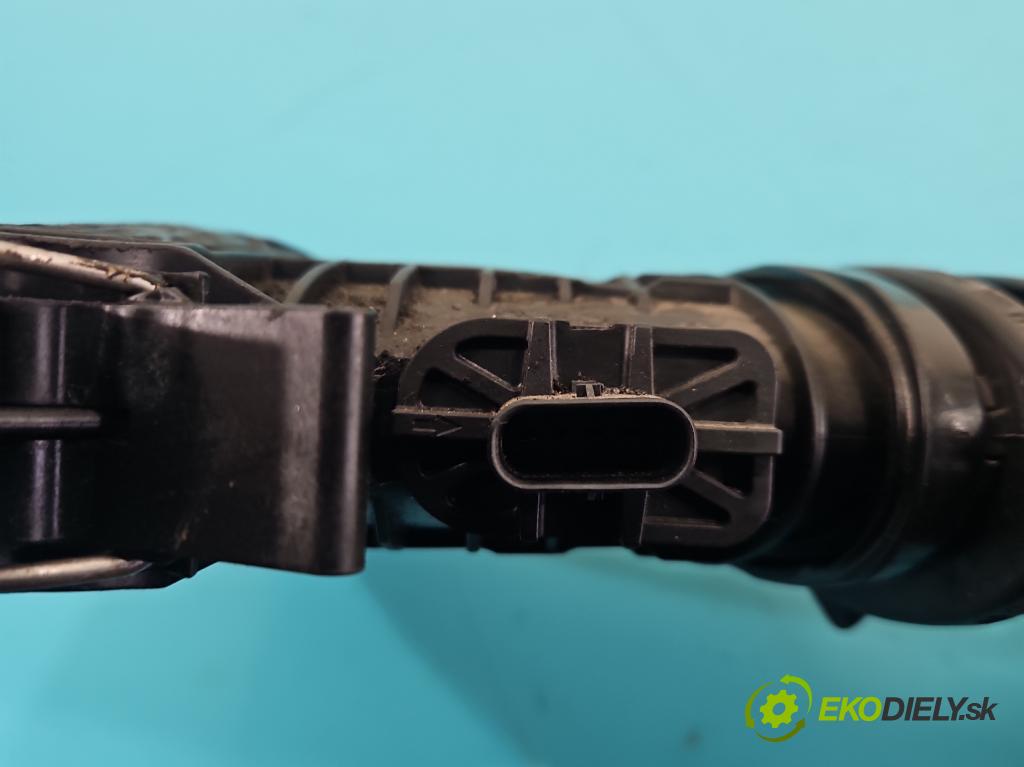 Mercedes CLS II C218 2010-2018 3.0 cdi (642853) 265KM automatic 195 kW 2987 cm3 4- průtokoměr: A6420901642 (Váha vzduchu)