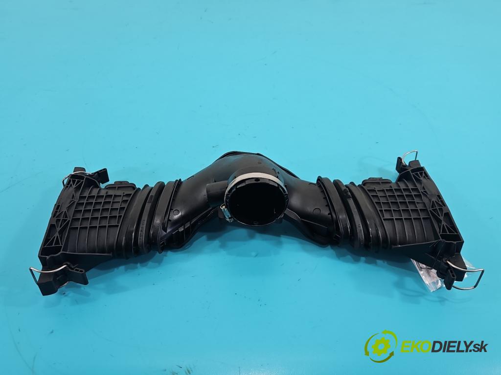 Mercedes CLS II C218 2010-2018 3.0 cdi (642853) 265KM automatic 195 kW 2987 cm3 4- průtokoměr: A6420901642 (Váha vzduchu)