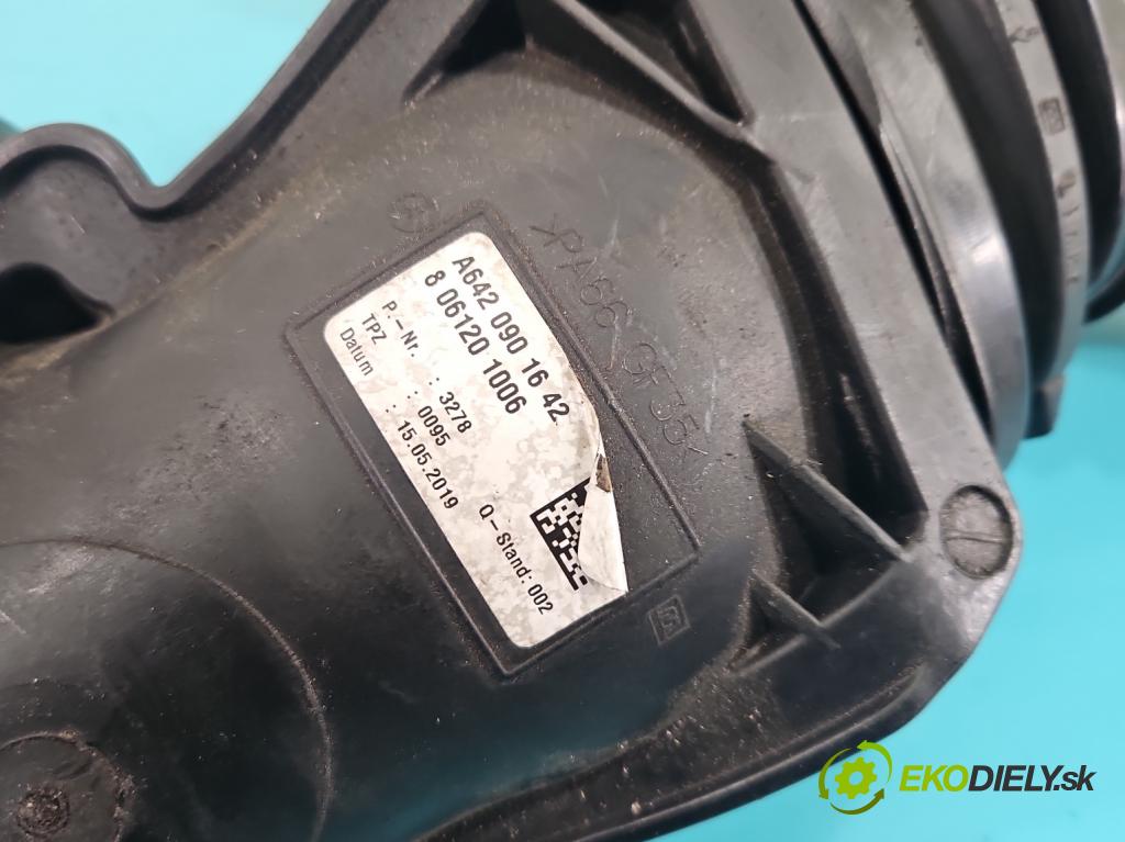 Mercedes CLS II C218 2010-2018 3.0 cdi (642853) 265KM automatic 195 kW 2987 cm3 4- průtokoměr: A6420901642 (Váha vzduchu)