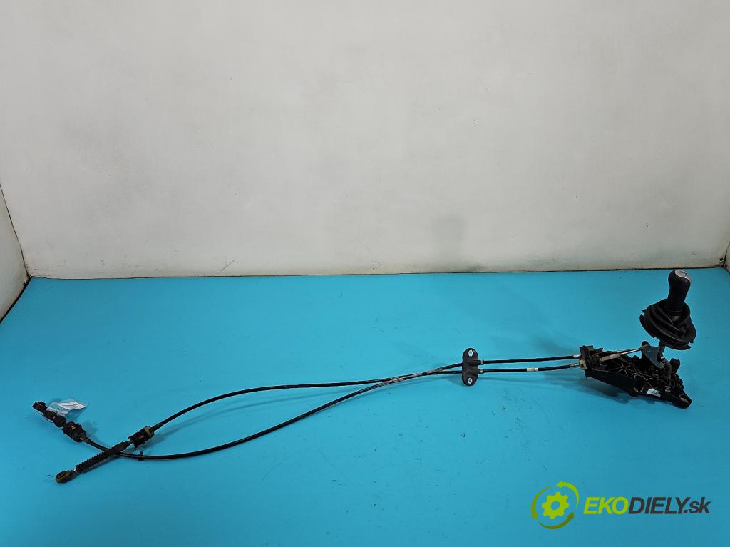 Ford Fiesta Mk6 2002-2008 1.4 tdci 68 HP manual 50 kW 1399 cm3 5- Páka: Změny: stupeň,rýchlosť  (Rýchlostná páka (kulisa))