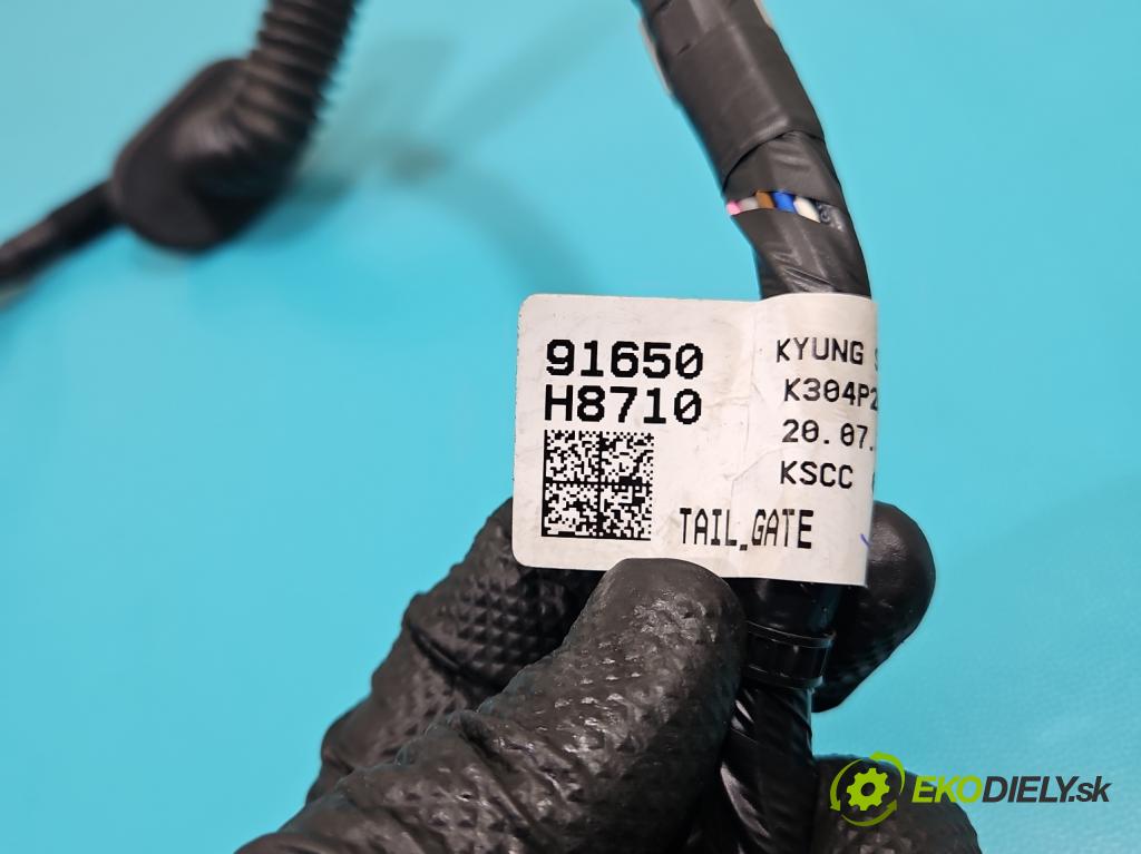 Kia Rio IV 2016-2023 1.2 16V 84KM manual 61.8 kW 1197 cm3 5- Zväzok: kufrové dvere zadné 91650-H8710