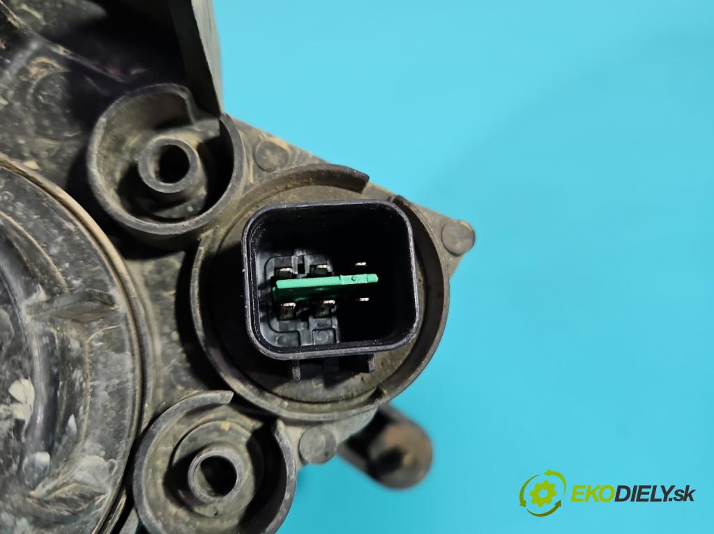 Kia Ceed I 2006-2012 1.4 16V 109 HP manual 80 kW 1396 cm3 5- Reflektor: pravý 92102-1H000 (Svetlo predné pravé)