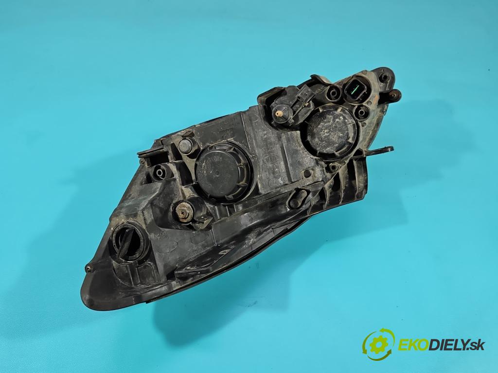 Kia Ceed I 2006-2012 1.4 16V 109 HP manual 80 kW 1396 cm3 5- Reflektor: pravý 92102-1H000 (Svetlo predné pravé)