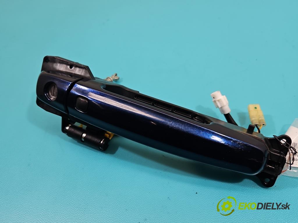 Suzuki SX4 S-Cross 2013-2021 1.4 T 140 hp manual 103 kW 1373 cm3 5- klika přední levé  (Vnější přední levá klika dveří)