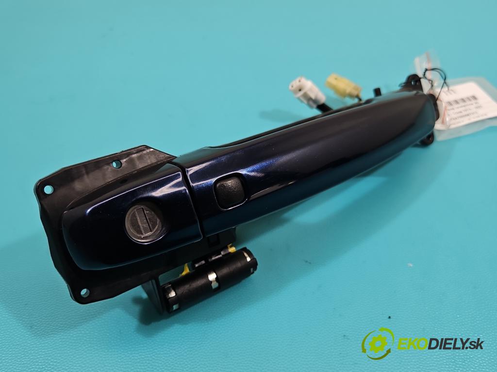 Suzuki SX4 S-Cross 2013-2021 1.4 T 140 hp manual 103 kW 1373 cm3 5- klika přední levé  (Vnější přední levá klika dveří)