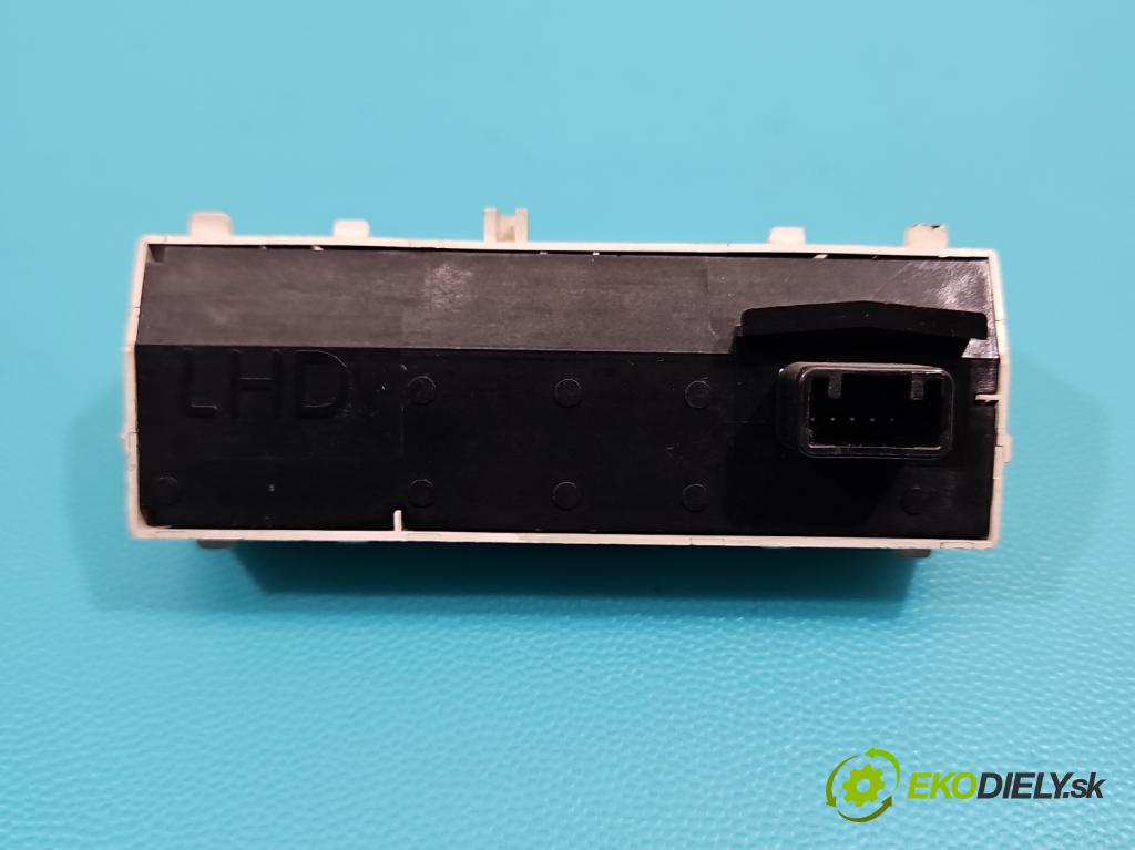 Toyota Corolla E21 2019- 1.8 16V 98 HP automatic 72 kW 1798 cm3 4- Zobrazit: 93950-02520 (Prístrojová doska)