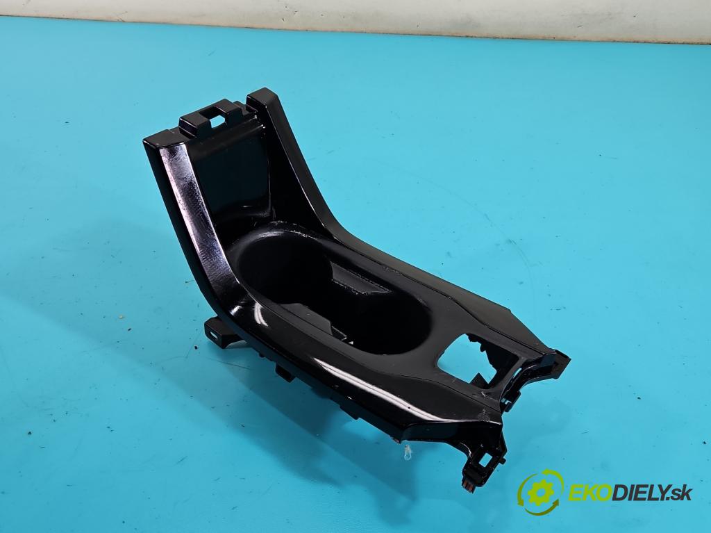 Toyota Corolla E21 2019- 1.8 16V 98 HP automatic 72 kW 1798 cm3 4- Rukojeť: na nápoje: 55626-02060 (Držiak (úchyt) na nápoje)