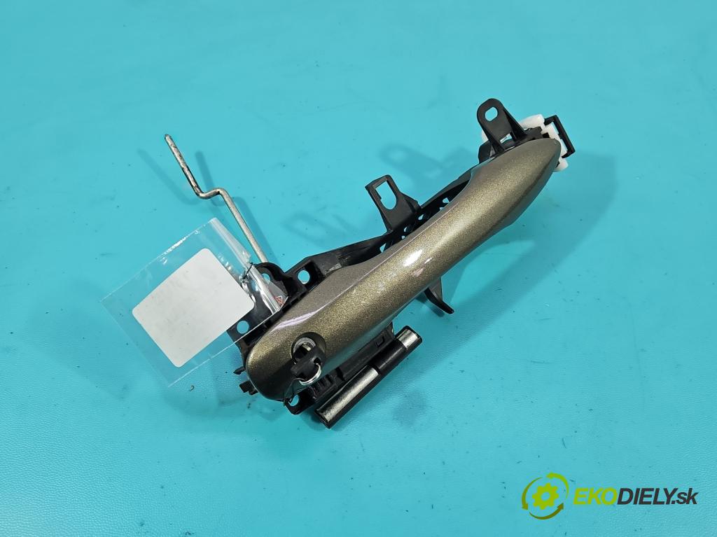 Toyota Corolla E21 2019- 1.8 16V 98 hp automatic 72 kW 1798 cm3 4- klika přední levé  (Vnější přední levá klika dveří)