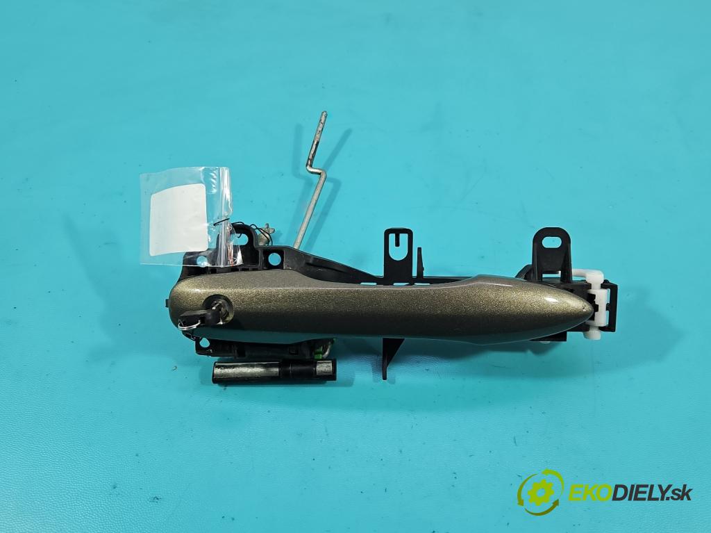 Toyota Corolla E21 2019- 1.8 16V 98 hp automatic 72 kW 1798 cm3 4- klika přední levé  (Vnější přední levá klika dveří)