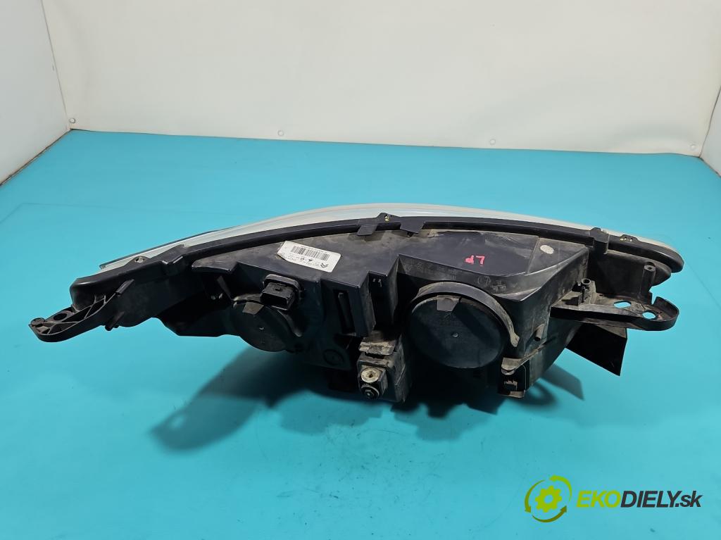 Citroen C4 II 2010-2017 1.4 16V 95 HP manual 70 kW 1397 cm3 5- Reflektor: ľavý 9687308280 (Kľučka dverí ostatné)