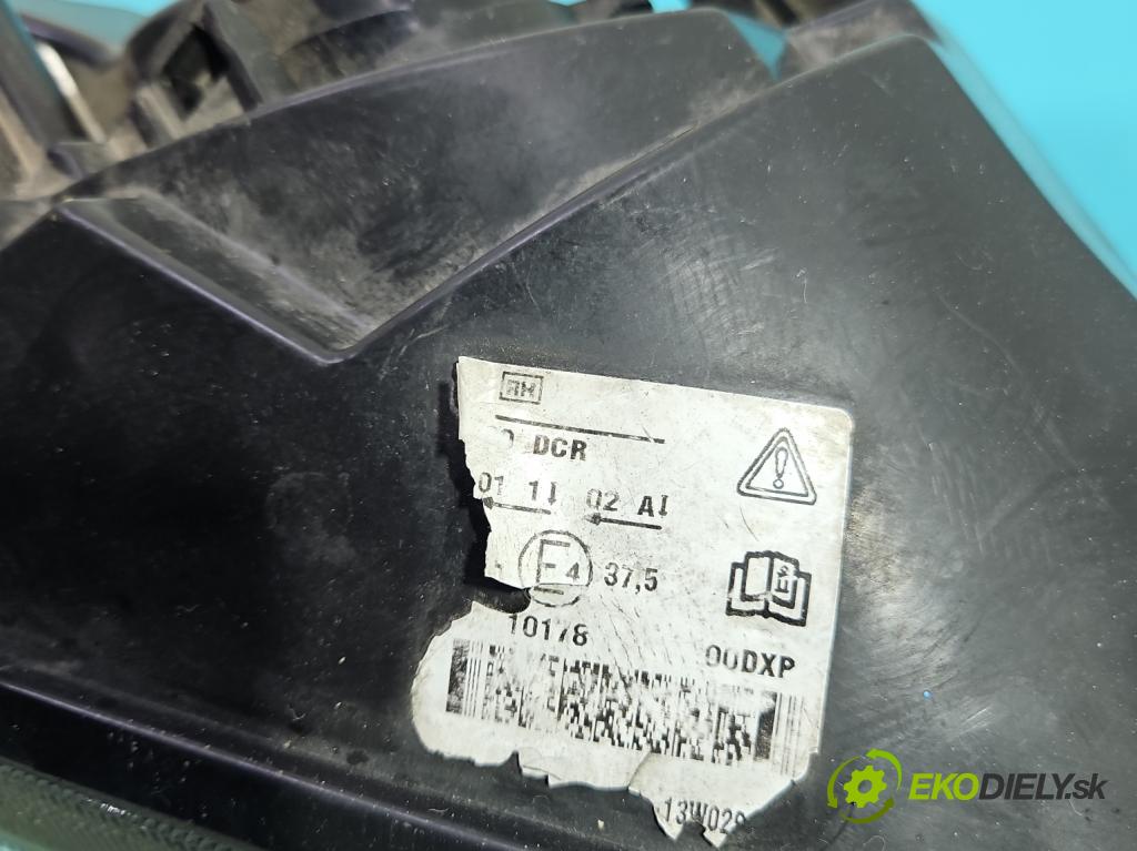 Ford Focus Mk2 2004-2011 2.0 tdci 136 HP manual 100 kW 1997 cm3 5- Reflektor: pravý 4M51-13K060-AA (Svetlo predné pravé)