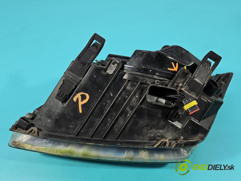 Ford Focus Mk2 2004-2011 2.0 tdci 136 HP manual 100 kW 1997 cm3 5- Reflektor: pravý 4M51-13K060-AA (Svetlo predné pravé)