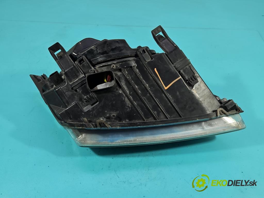 Ford Focus Mk2 2004-2011 2.0 tdci 136 HP manual 100 kW 1997 cm3 5- Reflektor: ľavý 4M51-13W030-EC (Kľučka dverí ostatné)