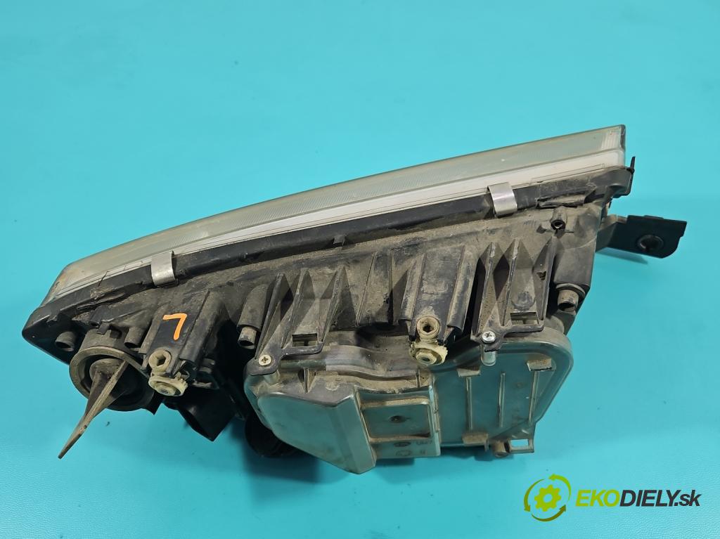 Skoda Fabia I 1999-2007 1.4 mpi 68 HP manual 50 kW 1397 cm3 4- Reflektor: ľavý  (Kľučka dverí ostatné)