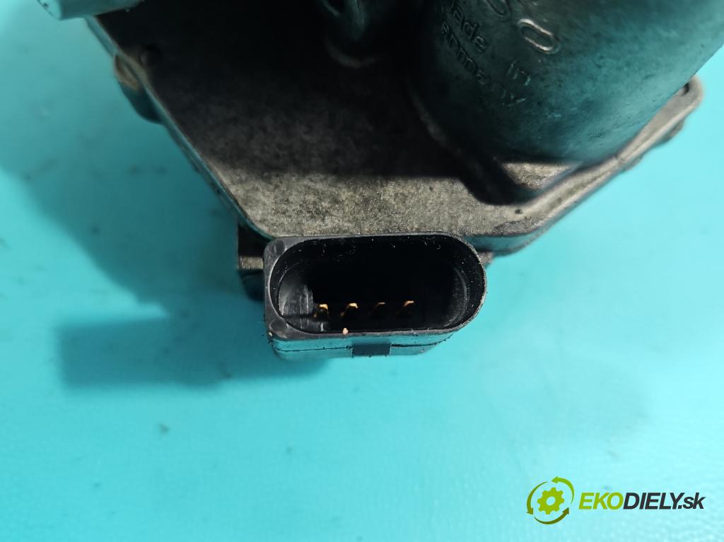 Audi A8 D3 2002-2009 3.0 tdi 232KM automatic 171 kW 2967 cm3 4- klapka 4E0145950C (Škrtiaca klapka)