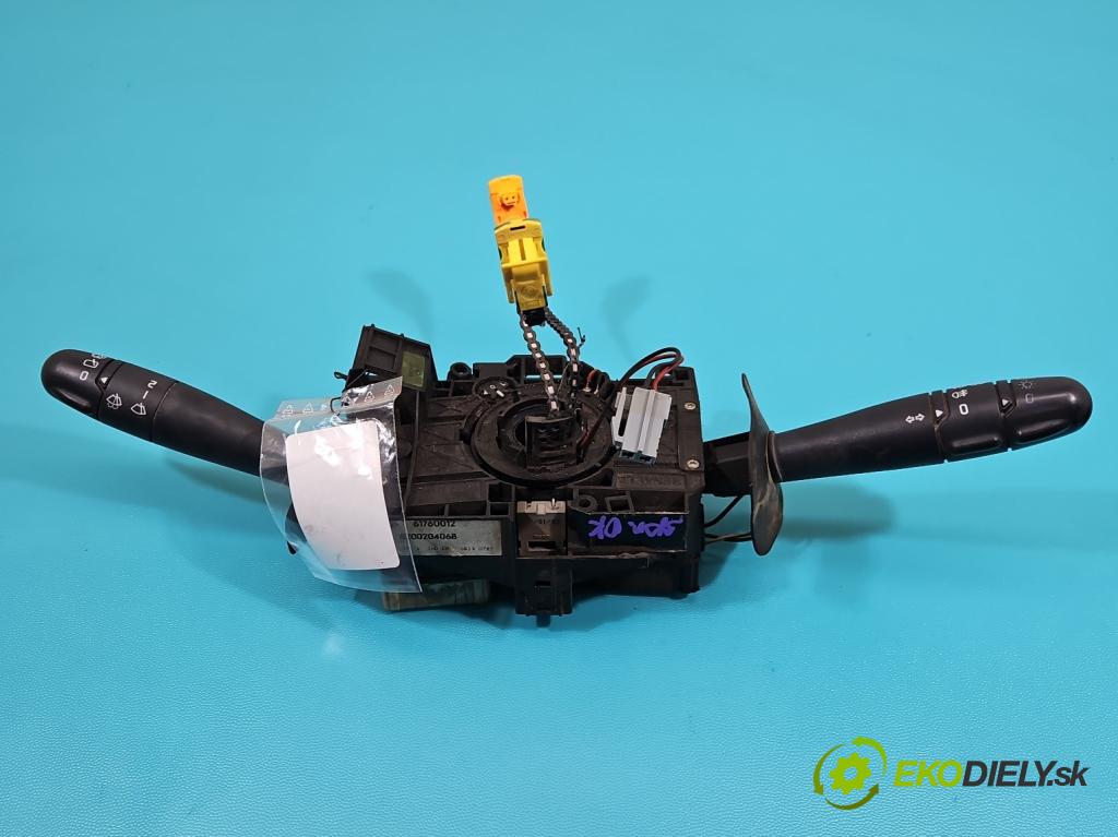 Renault Clio II 1998-2012 1,2.0 16V 75 HP manual 55 kW 1149 cm3 5- prepínač komplex: 8200204068 (Prepínacie páčky pod volantom)