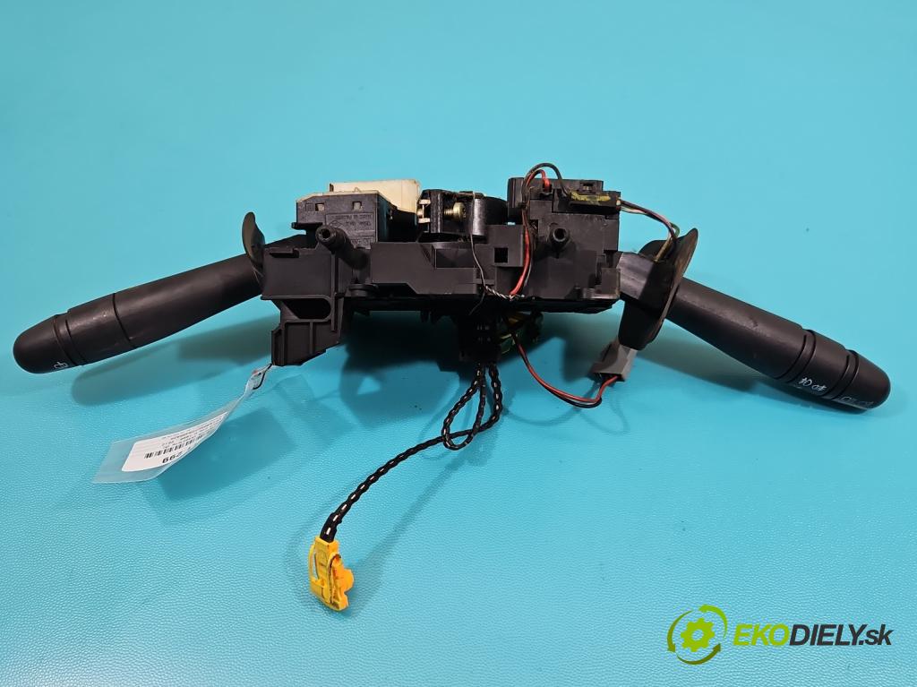 Renault Clio II 1998-2012 1,2.0 16V 75 HP manual 55 kW 1149 cm3 5- prepínač komplex: 8200204068 (Prepínacie páčky pod volantom)