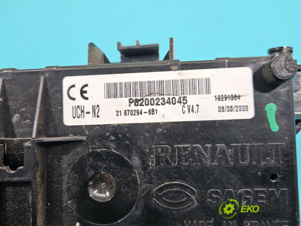 Renault Clio II 1998-2012 1,2.0 16V 75 HP manual 55 kW 1149 cm3 5- riadiaca jednotka ostatné P8200234045