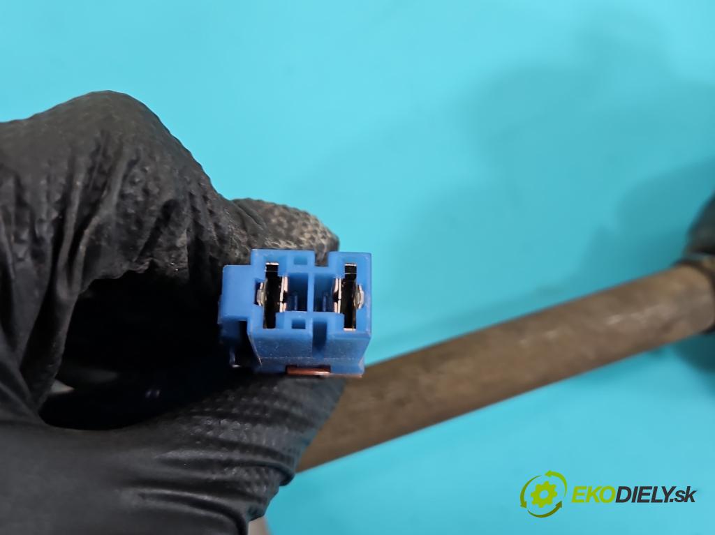 Renault Clio II 1998-2012 1,2.0 16V 75 hp manual 55 kW 1149 cm3 5- Sloupek volant 7700437049 (Tyč řízení (volantu))