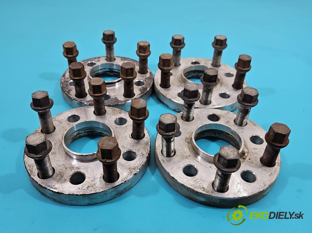 Audi A8 D3 2002-2009 3.0 tdi 232KM automatic 171 kW 2967 cm3 4- Dištančné prvky: 