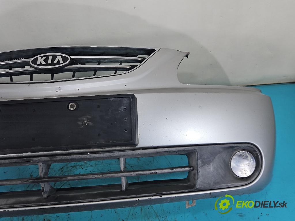 Kia Carens II 2002-2006 1.8 16V 126 hp manual 93 kW 1793 cm3 5- nárazník přední  (Klika dveří ostatní)