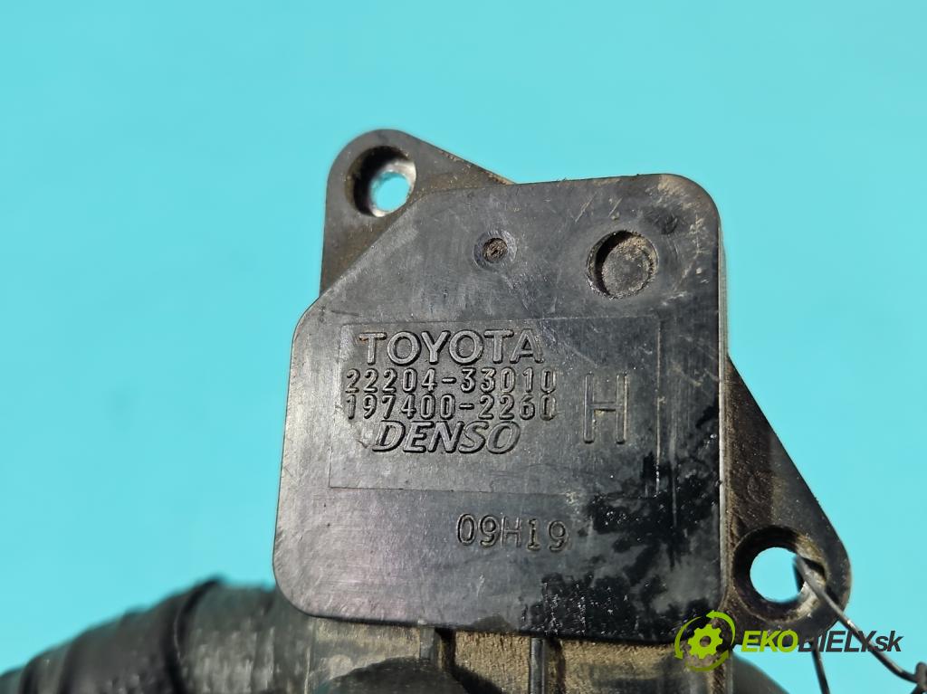 Toyota Yaris II 2005-2011 1.4 D4D 90 HP automatic 66 kW 1364 cm3 5- průtokoměr: 22204-33010 (Váha vzduchu)