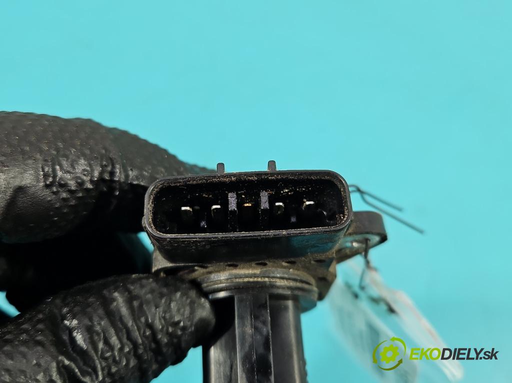 Toyota Yaris II 2005-2011 1.4 D4D 90 HP automatic 66 kW 1364 cm3 5- průtokoměr: 22204-33010 (Váha vzduchu)