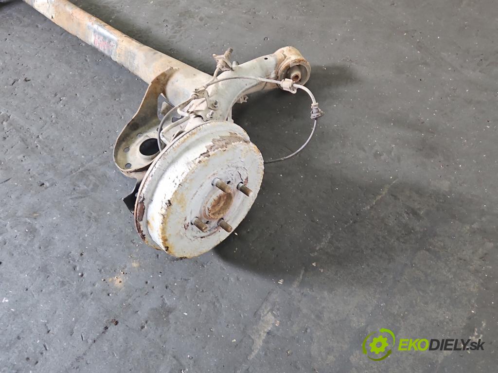 Toyota Yaris II 2005-2011 1.4 D4D 90 hp automatic 66 kW 1364 cm3 5- zadní výztuha  (Zadní výztuha)