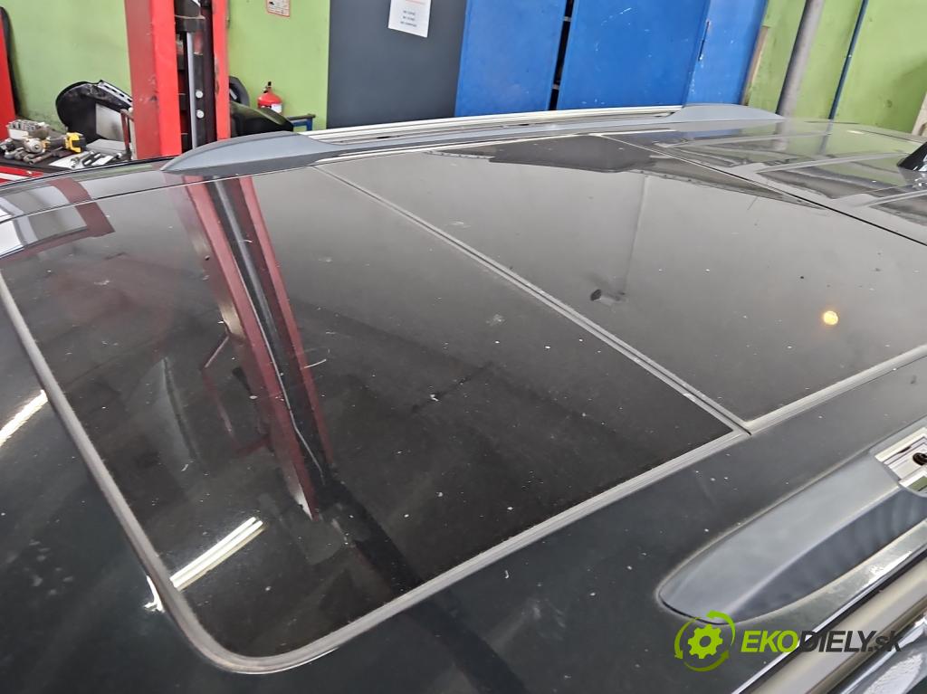 Jeep Grand Cherokee WK2 IV 2010-2021 3.0 CRD 250 hp automatic 184 kW 2987 cm3 5- Střešní okno: 30022879B (Sklo karoserie)