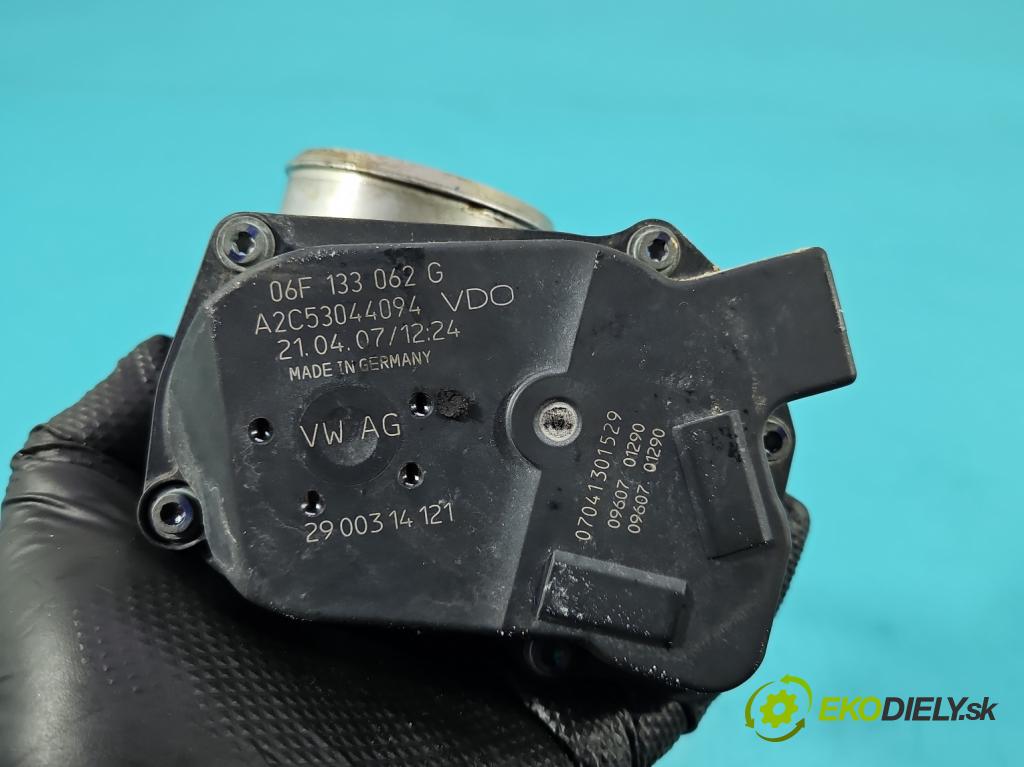 Audi A4 B7 2004-2008 2.0 TFSI 200 HP manual 147 kW 1984 cm3 5- klapka 06F133062G (Škrtiaca klapka)