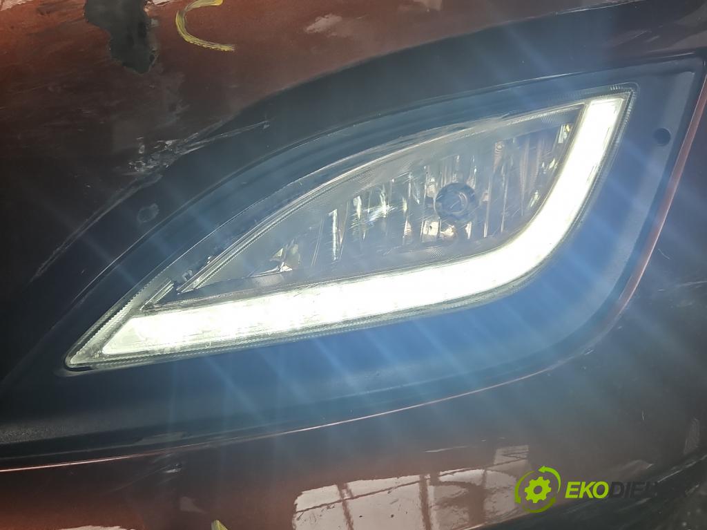Hyundai I30 II 2012-2016 1.4 16V 100 hp manual 73.2 kW 1396 cm3 5- Halogen levý  (Klika dveří ostatní)