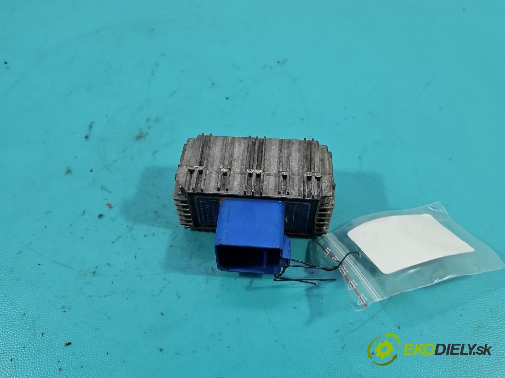 Opel Zafira B 2005-2014 1.9 cdti 120 HP manual 88 kW 1910 cm3 5- Relé: svíčky: zařicích: 55353011 (Relé)