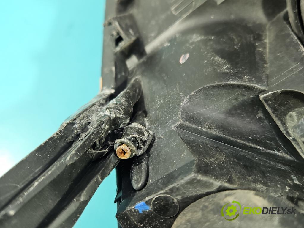 Opel Zafira B 2005-2014 1.9 cdti 120 HP manual 88 kW 1910 cm3 5- Reflektor: ľavý 13252472LH (Kľučka dverí ostatné)