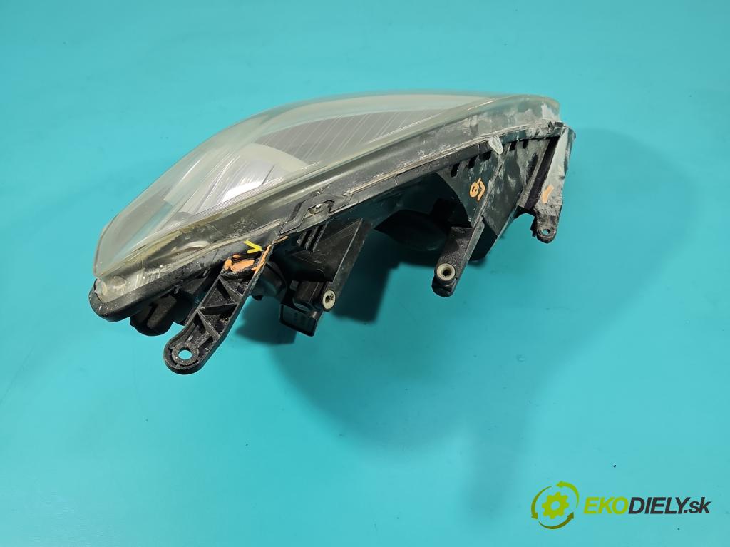 Opel Zafira B 2005-2014 1.9 cdti 120 HP manual 88 kW 1910 cm3 5- Reflektor: ľavý 13252472LH (Kľučka dverí ostatné)