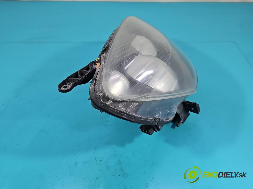 Opel Zafira B 2005-2014 1.9 cdti 120 HP manual 88 kW 1910 cm3 5- Reflektor: pravý 0301214202 (Svetlo predné pravé)