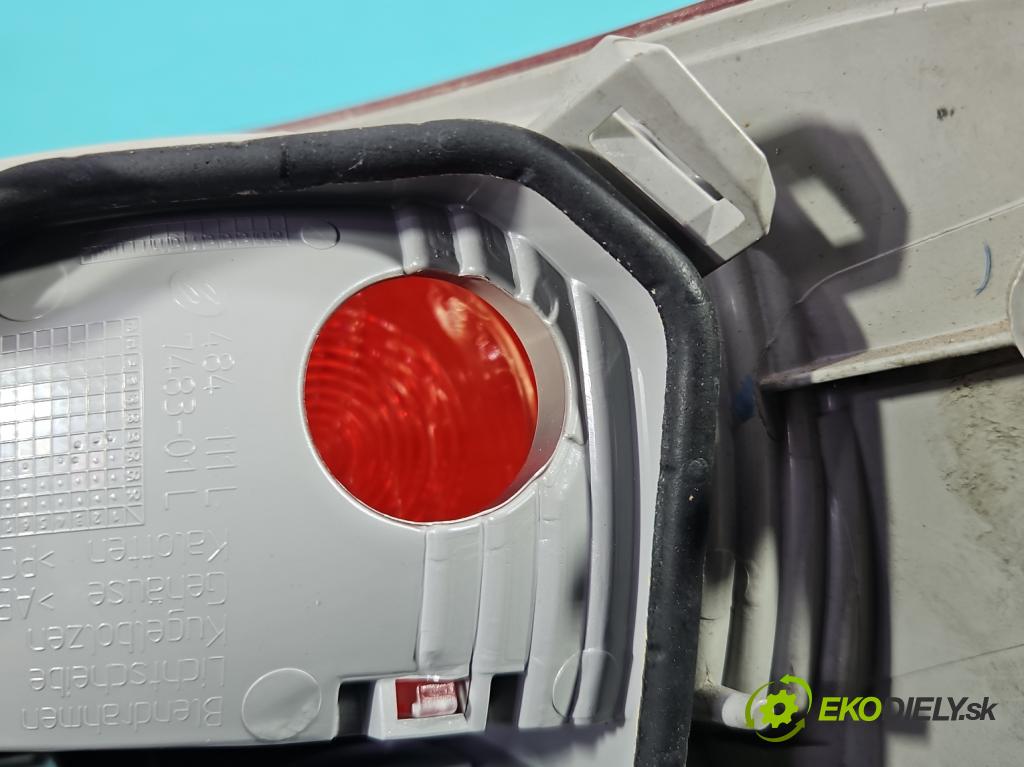 Audi A4 B7 2004-2008 2.0 TFSI 200 HP manual 147 kW 1984 cm3 5- svetlo / reflektor zadné ľavé 8E9945095E (Kľučka dverí ostatné)