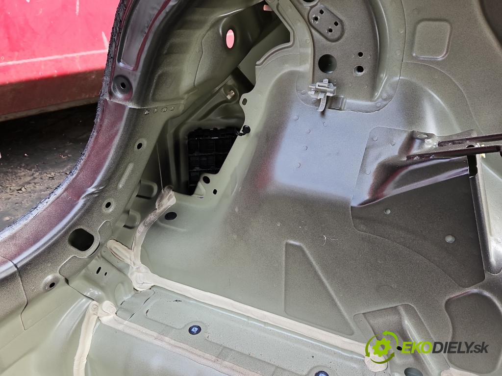 Kia Rio IV 2016-2023 1.2 16V 84KM manual 61.8 kW 1197 cm3 5- blatnik zadní levý