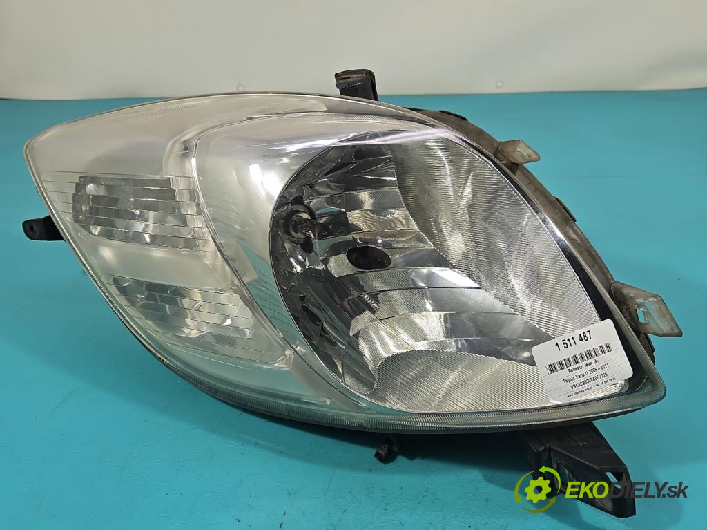 Toyota Yaris II 2005-2011 1.4 D4D 90 HP automatic 66 kW 1364 cm3 5- Reflektor: ľavý  (Kľučka dverí ostatné)