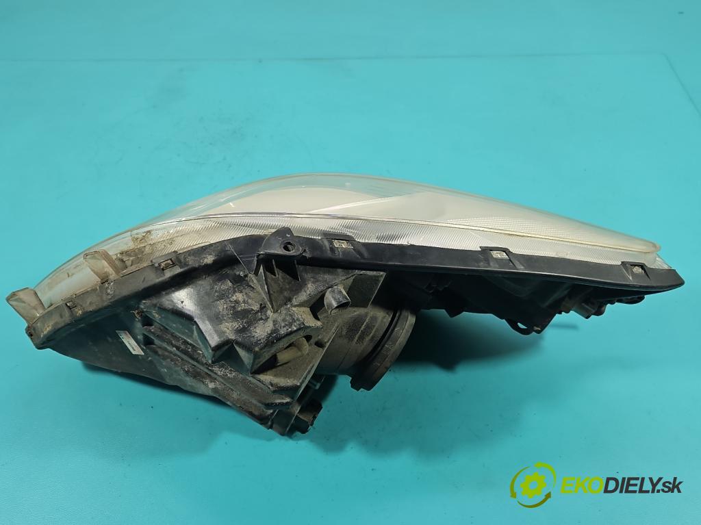 Toyota Yaris II 2005-2011 1.4 D4D 90 HP automatic 66 kW 1364 cm3 5- Reflektor: ľavý  (Kľučka dverí ostatné)