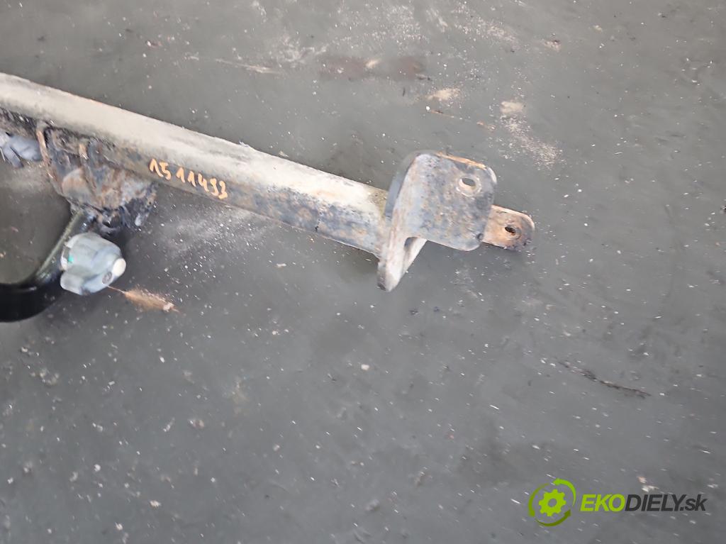 Opel Zafira B 2005-2014 1.9 cdti 120 hp manual 88 kW 1910 cm3 5- oko tažné  (Tažné zařízení)