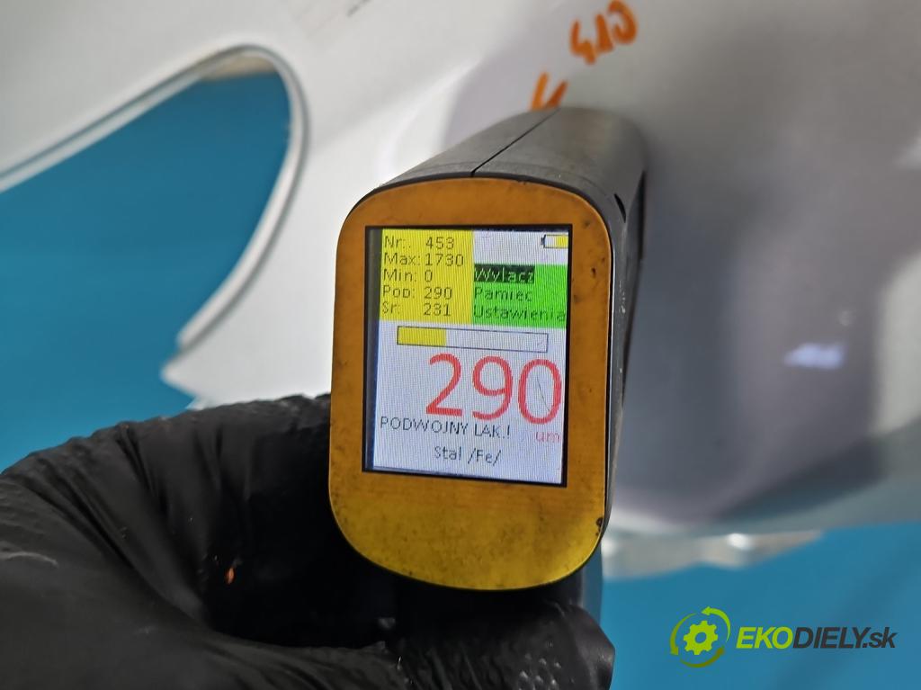 Toyota Auris II 2012-2018 1.6 16V 132 hp manual 97 kW 1598 cm3 5- blatnik přední levý  (Levý přední blatník)