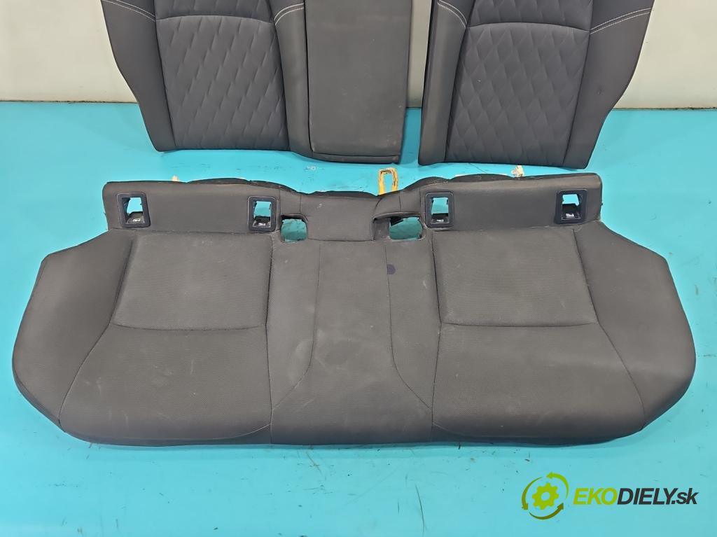 Toyota Corolla E21 2019- 1.8 16V 98 hp automatic 72 kW 1798 cm3 4- Pohovka: zadní  (Sedadlo)