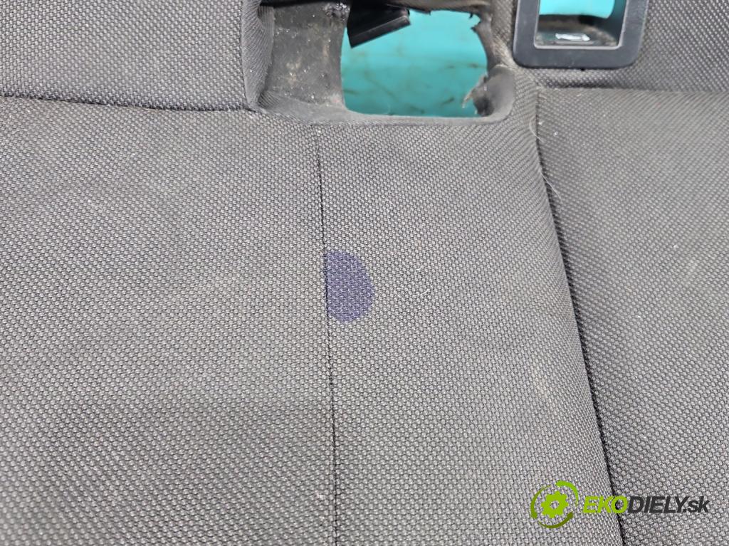 Toyota Corolla E21 2019- 1.8 16V 98 hp automatic 72 kW 1798 cm3 4- Pohovka: zadní  (Sedadlo)