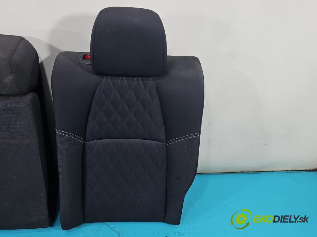 Toyota Corolla E21 2019- 1.8 16V 98 hp automatic 72 kW 1798 cm3 4- Pohovka: zadní  (Sedadlo)